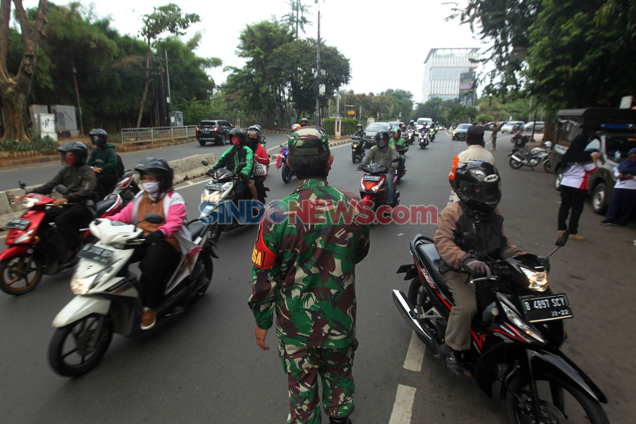 Babinsa TNI AD dan Sat...