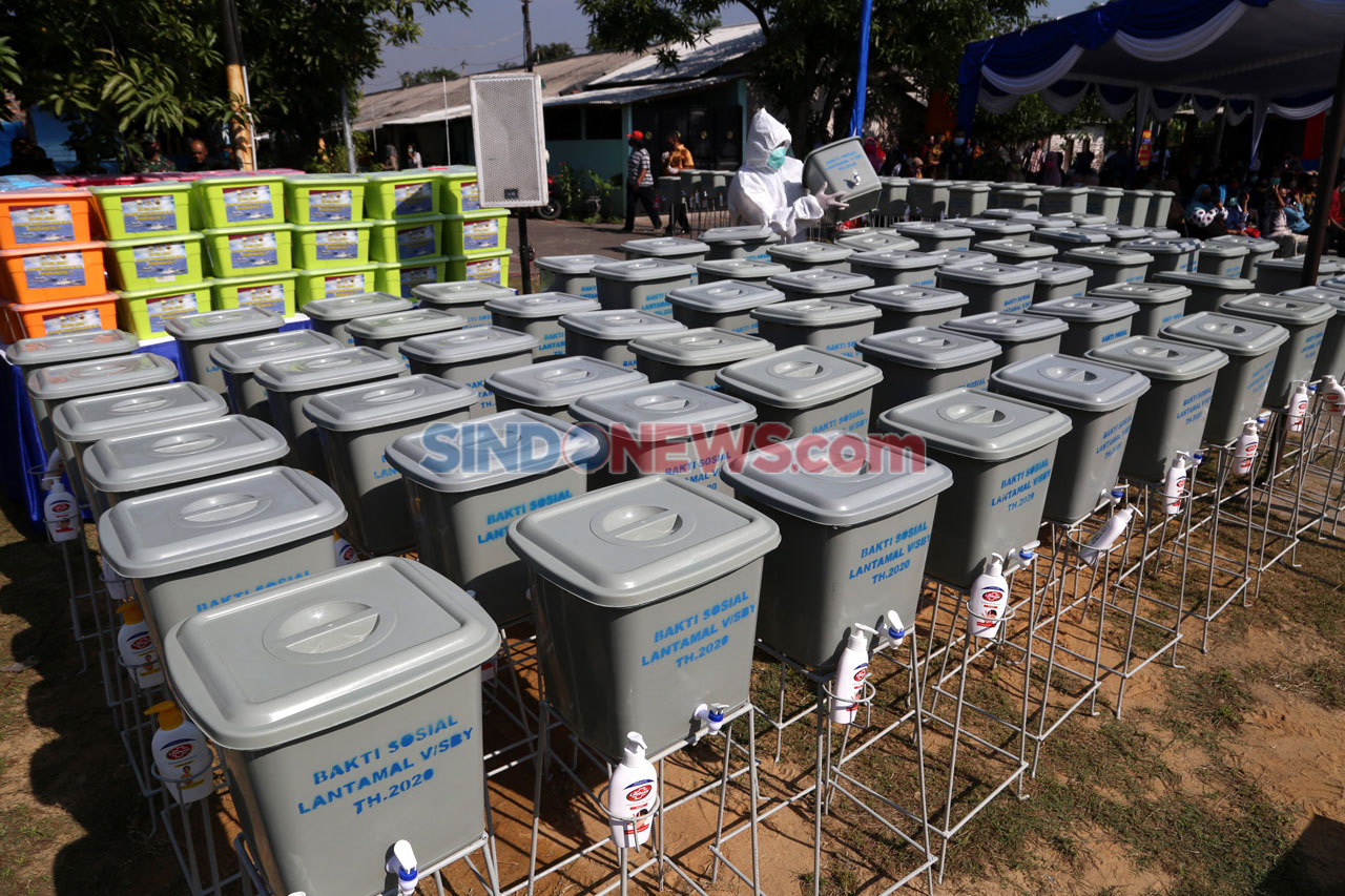 Koarmada II Gelar Baksos...