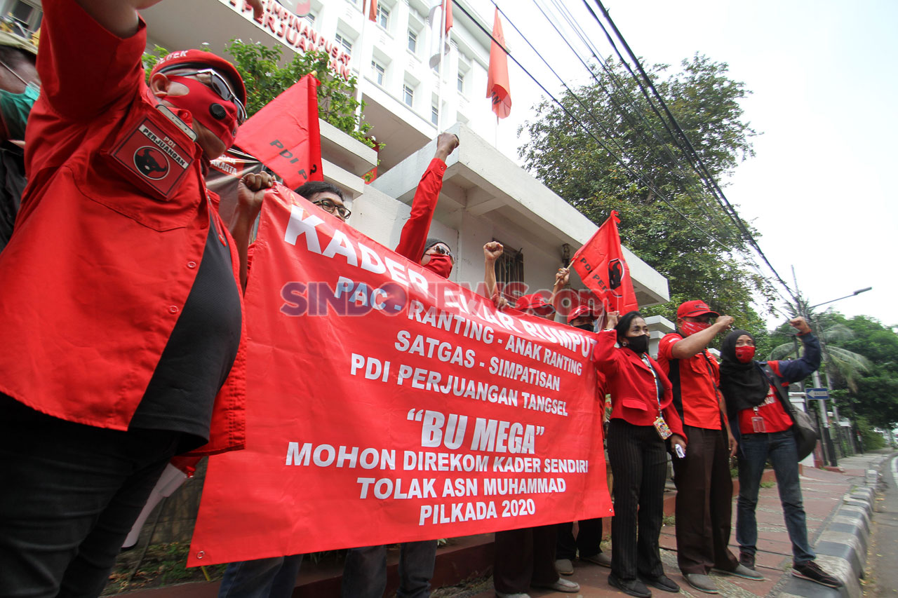 Kader Akar Rumput Gelar...