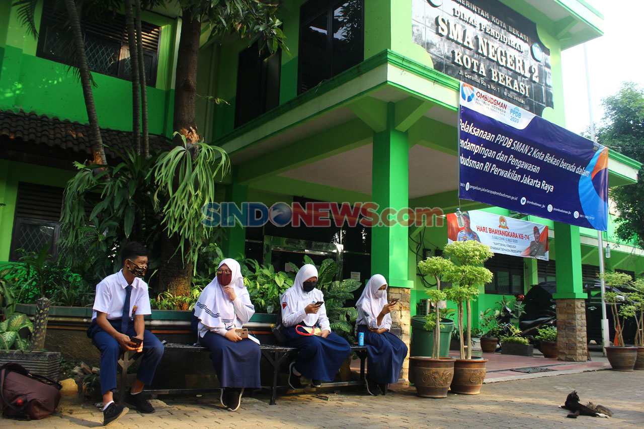 SMAN 2 Bekasi Gelar...