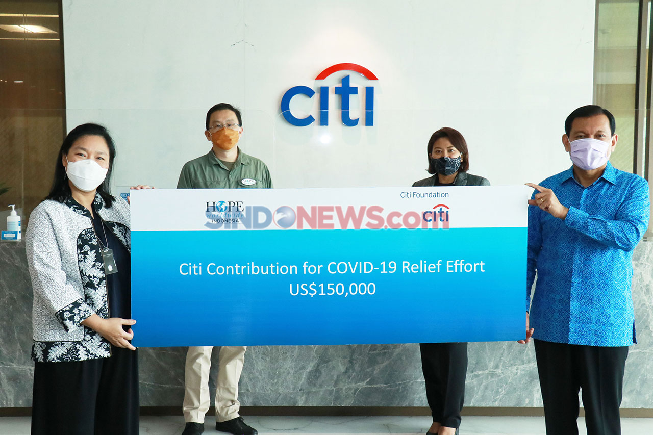 Bantuan Rp2 Miliar Disalurkan...