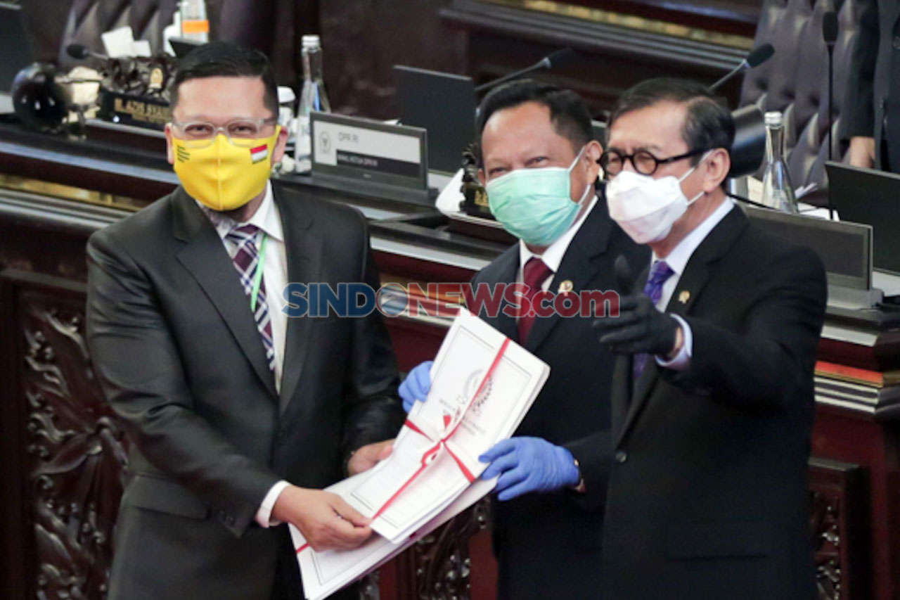 DPR Sahkan Perppu Pilkada...