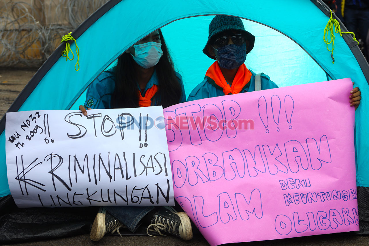 Aktivis Lingkungan Demo...
