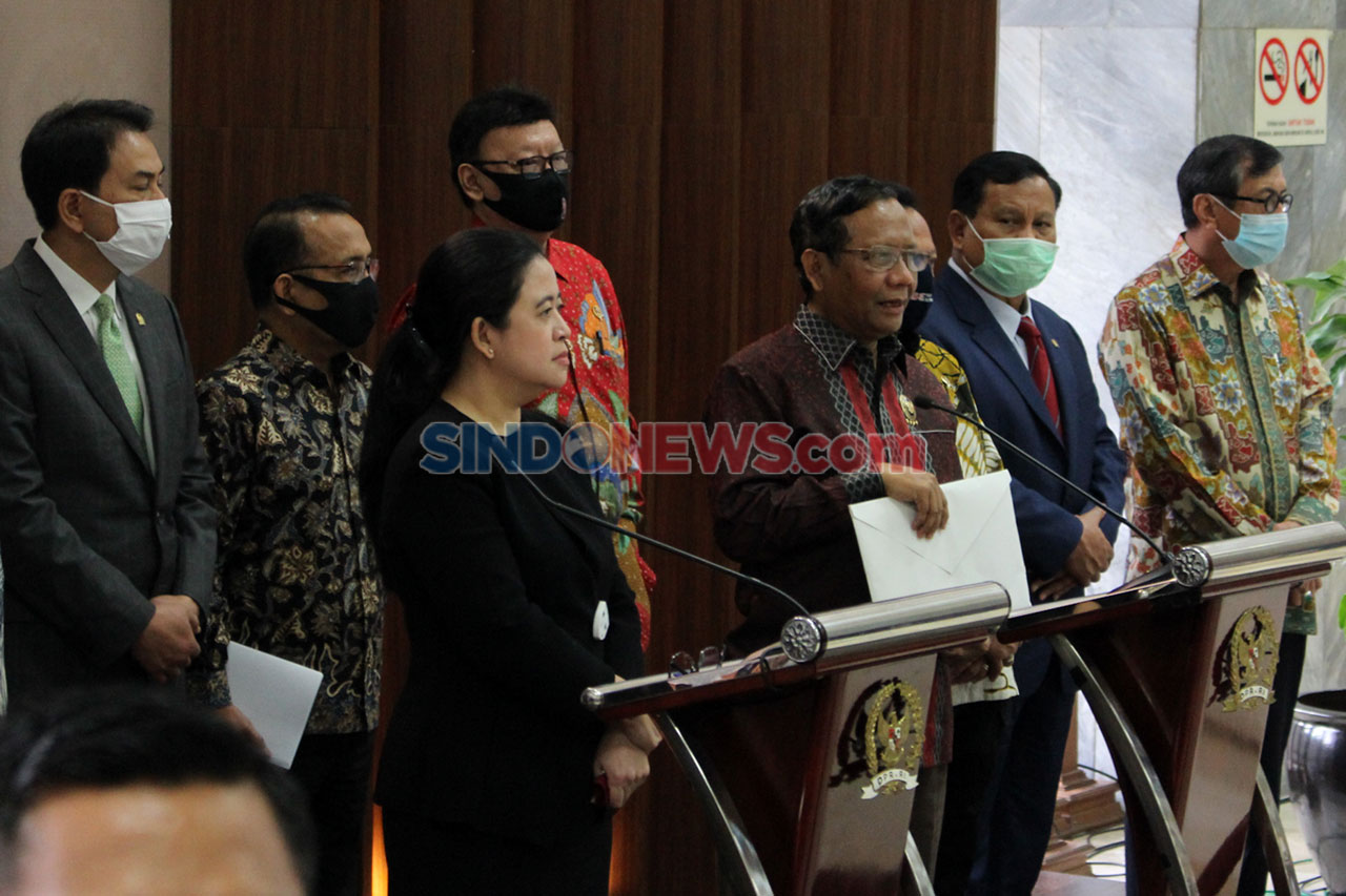 DPR Terima Surat Penundaan...