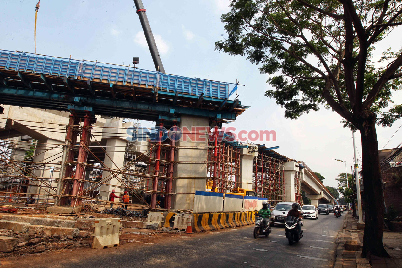 Proyek Flyover Lenteng...