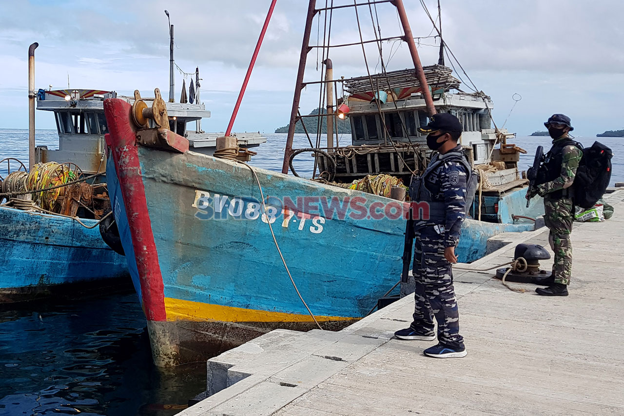 KRI Yos Sudarso-353...