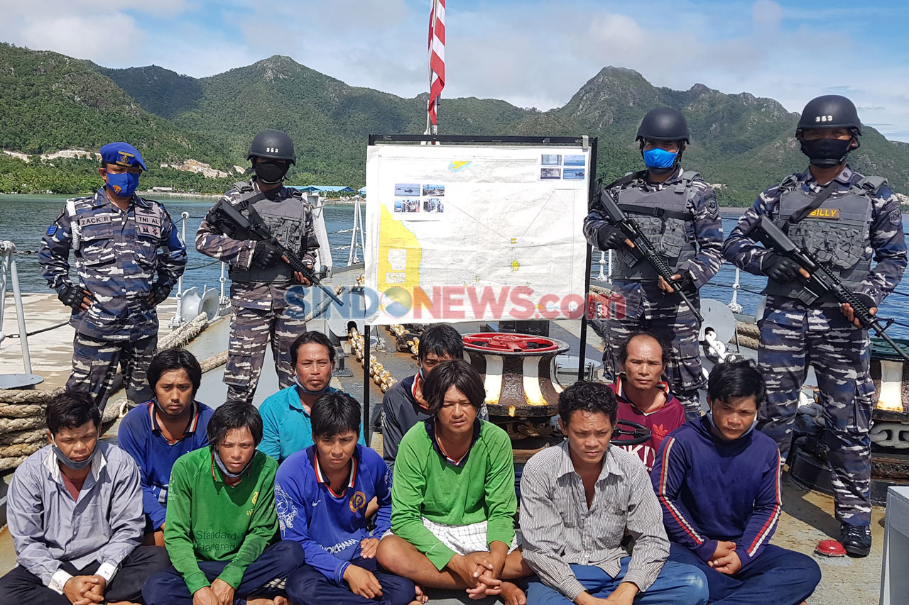 KRI Yos Sudarso-353...