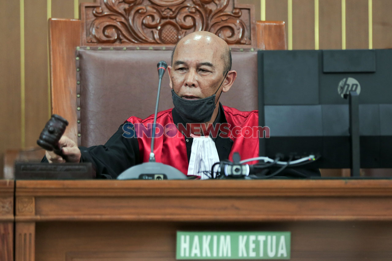 Berada di Malaysia,...