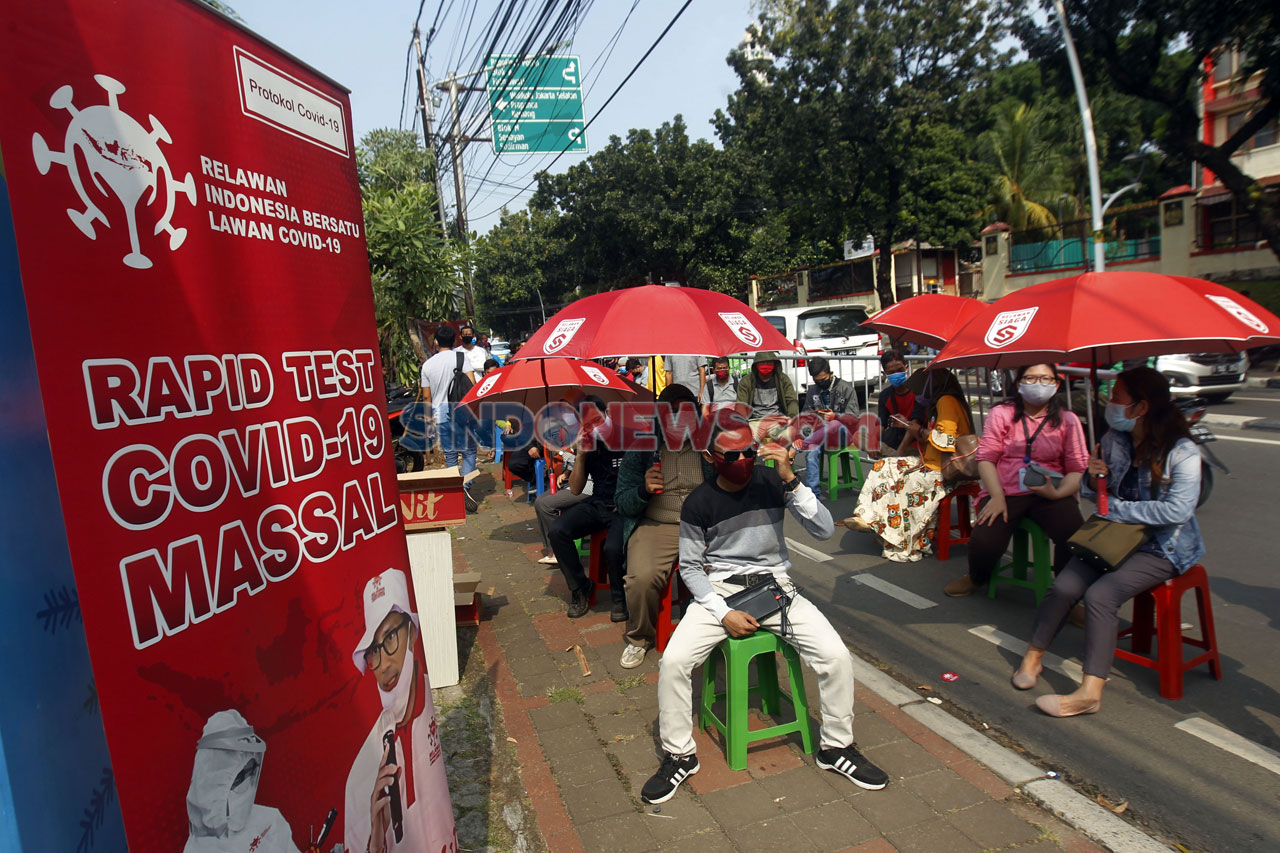 Ratusan Warga Jakarta...
