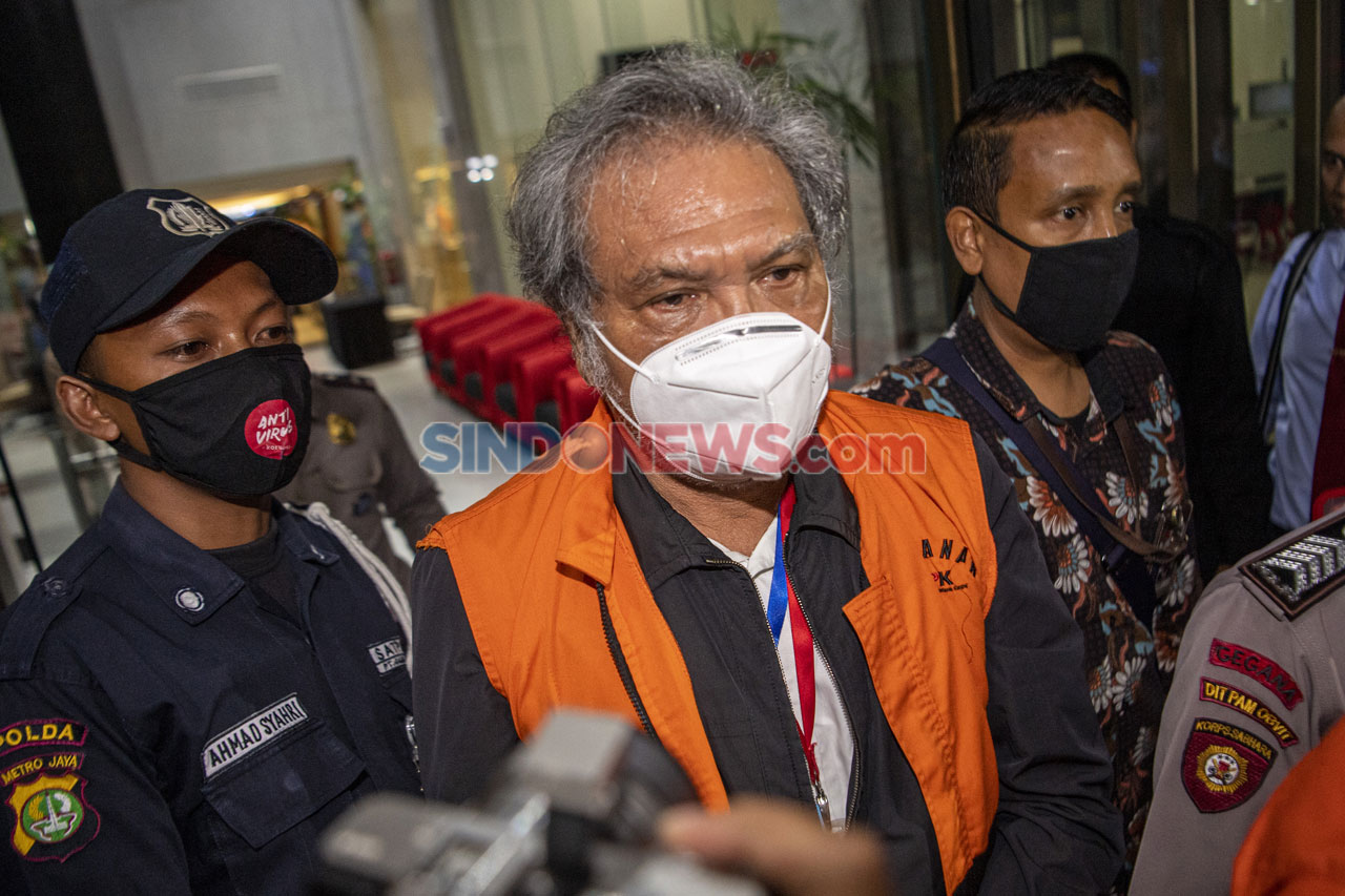 KPK Tahan 11 Mantan...