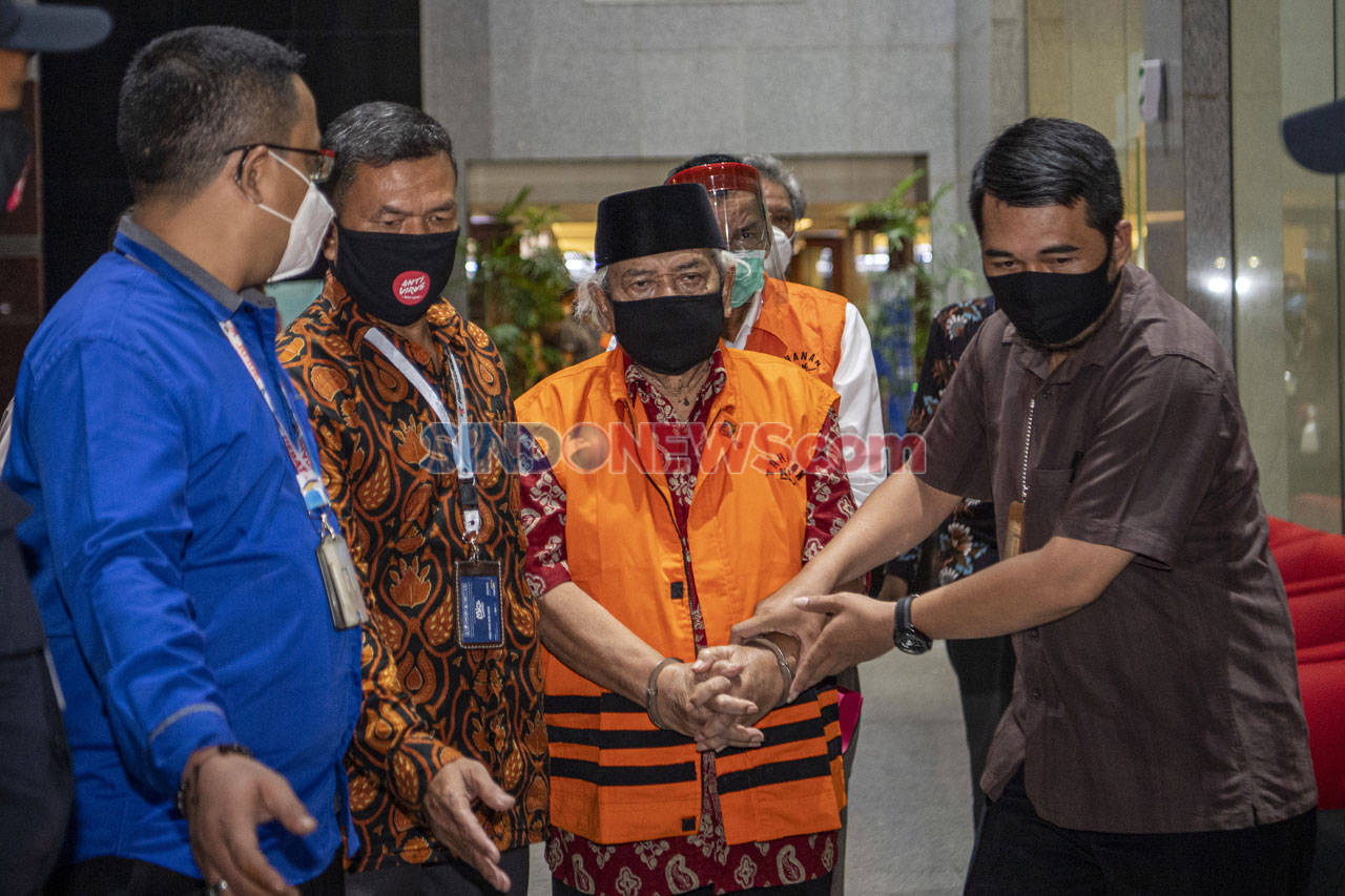 KPK Tahan 11 Mantan...
