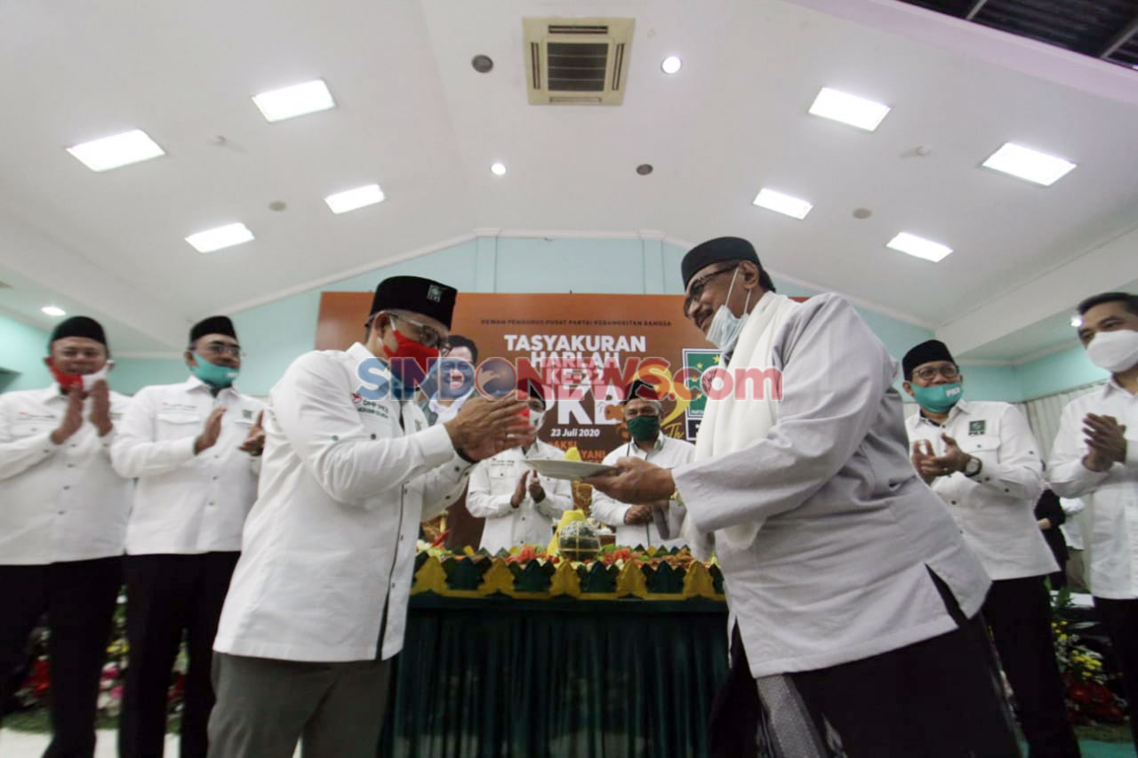 PKB Gelar Tasyakuran...