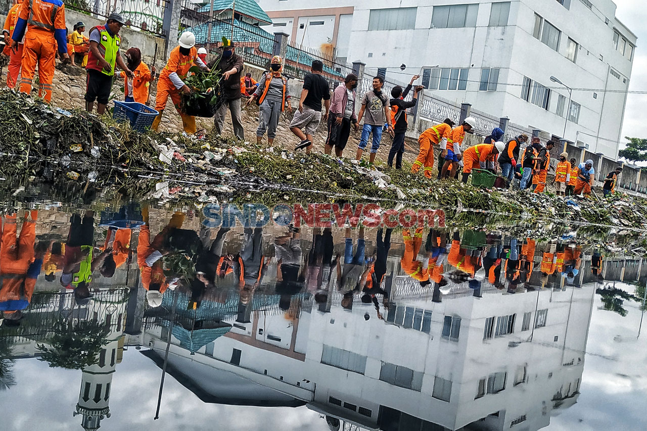 Jadi Sumber Bau, Satgas...