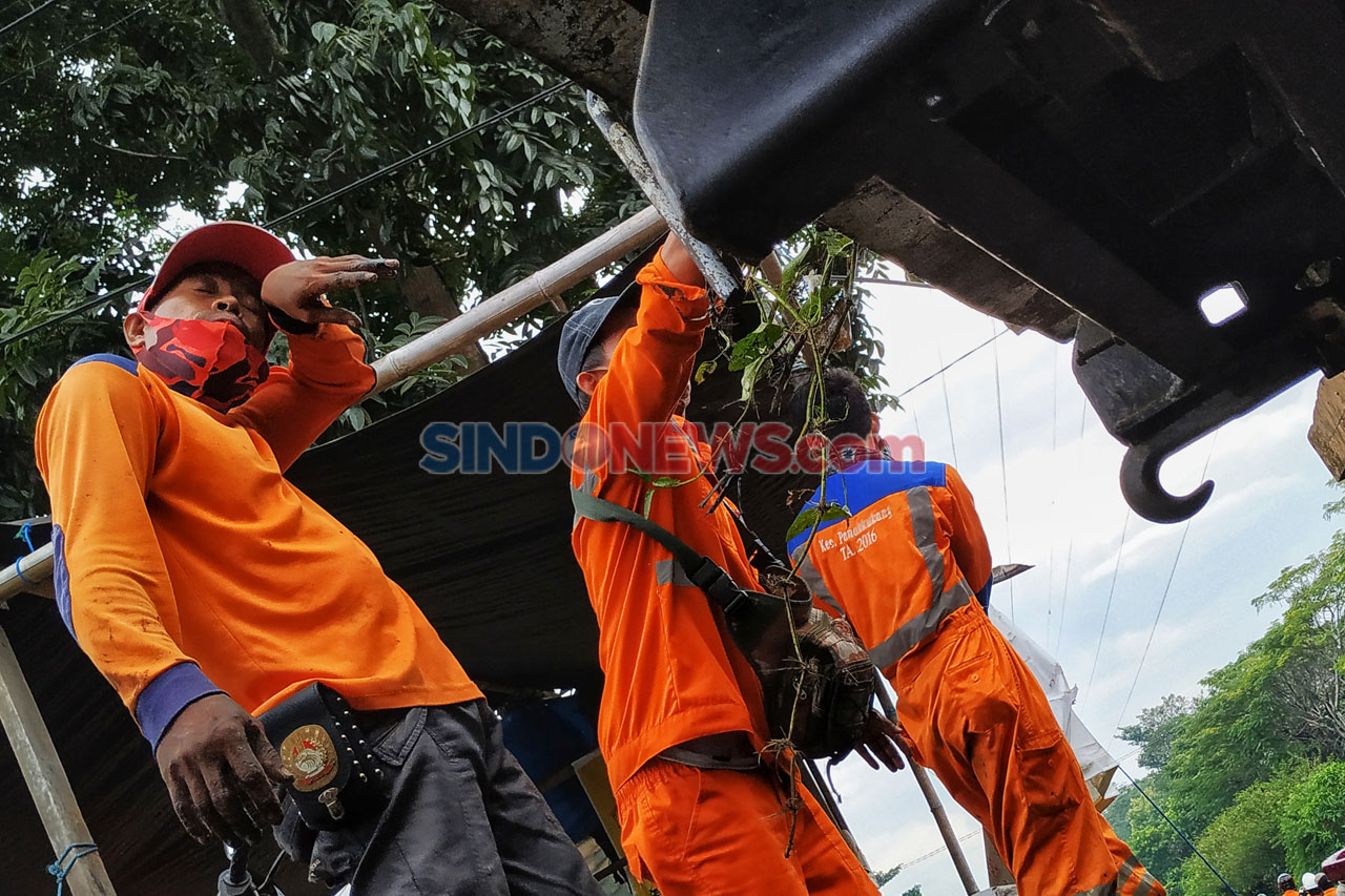 Jadi Sumber Bau, Satgas...