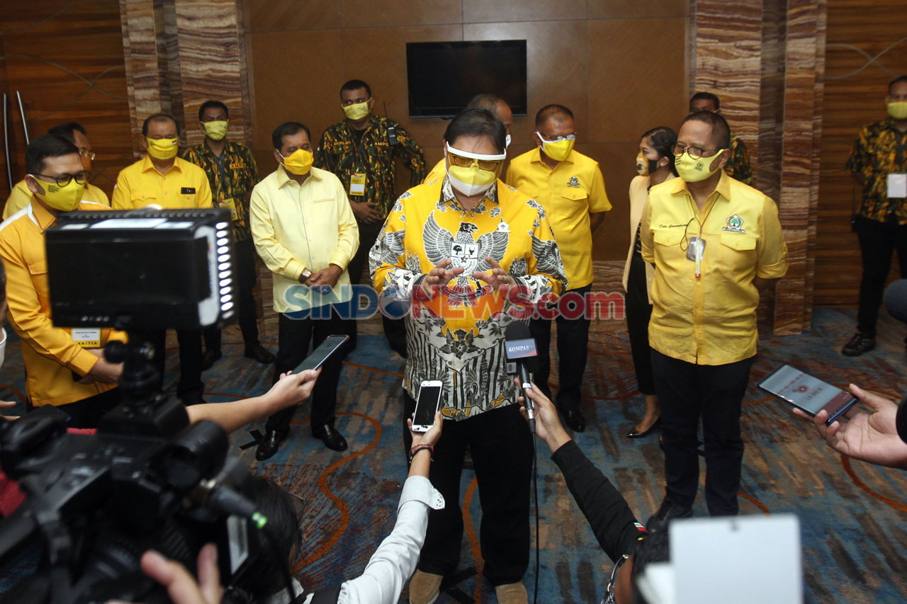 Airlangga Hartarto Hadiri...