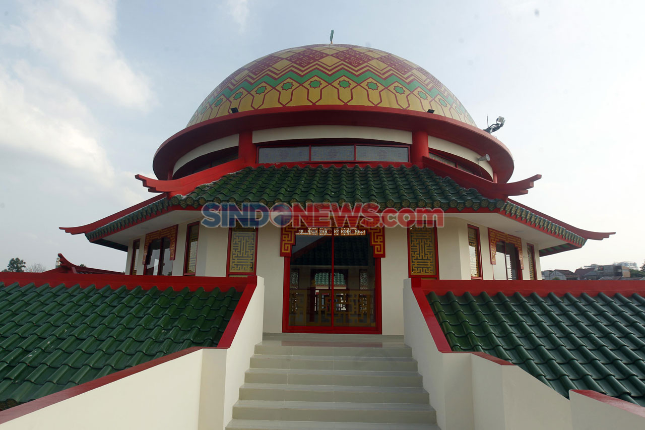 Masjid Babah Alun Desari,...