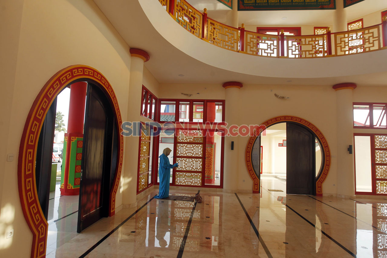 Masjid Babah Alun Desari,...