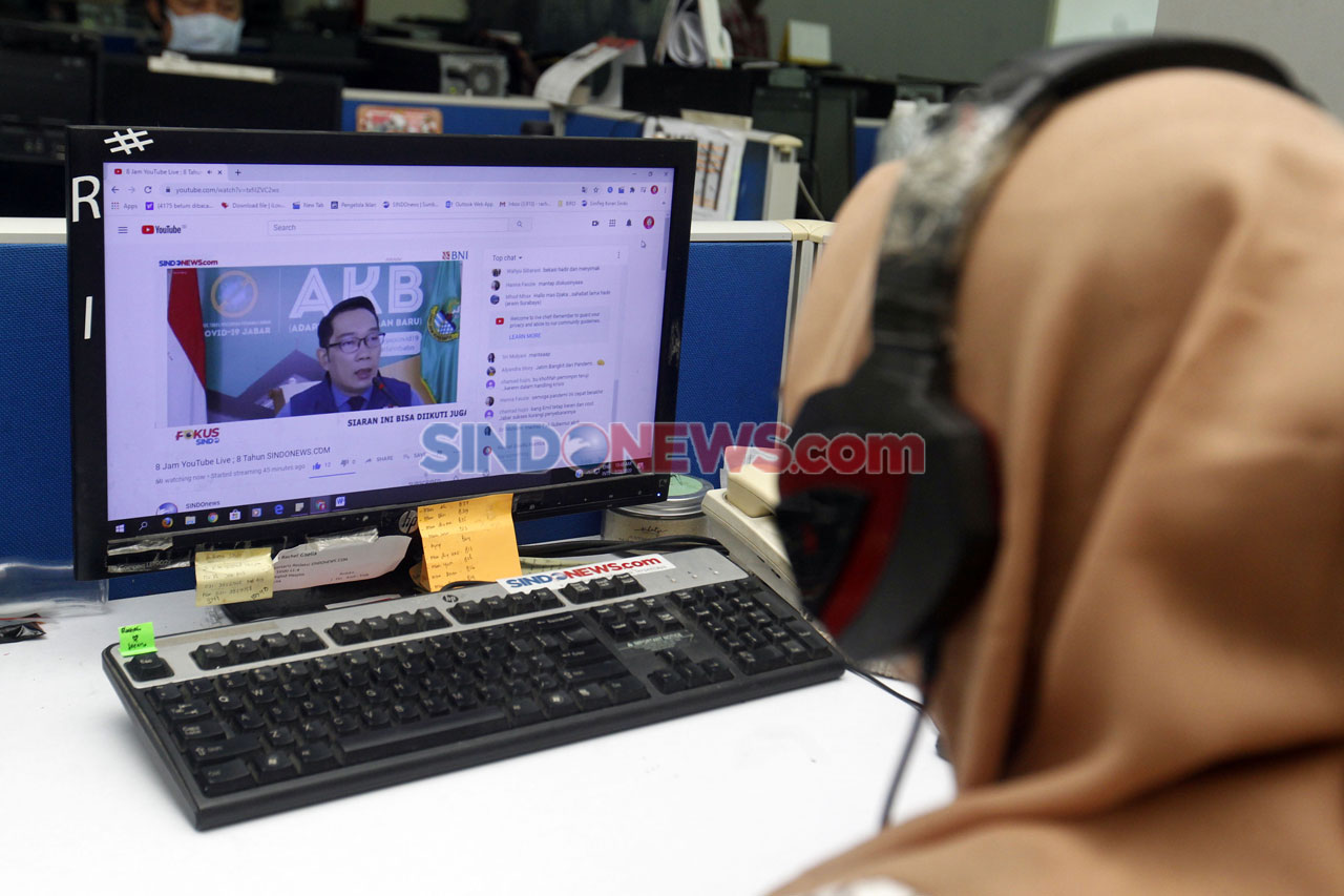 Sindonews Gelar Webinar...