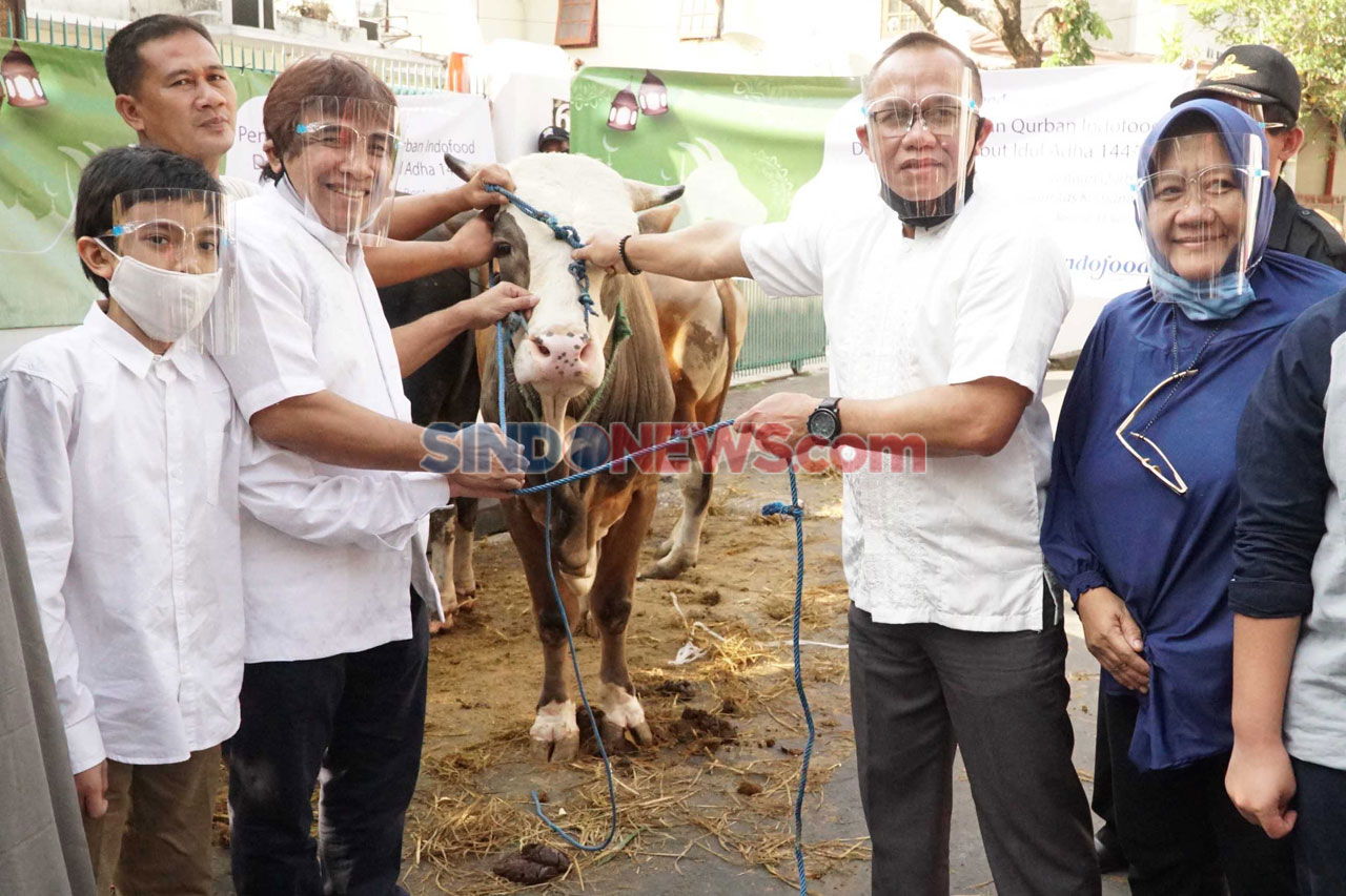 Indofood Berikan Bantuan...