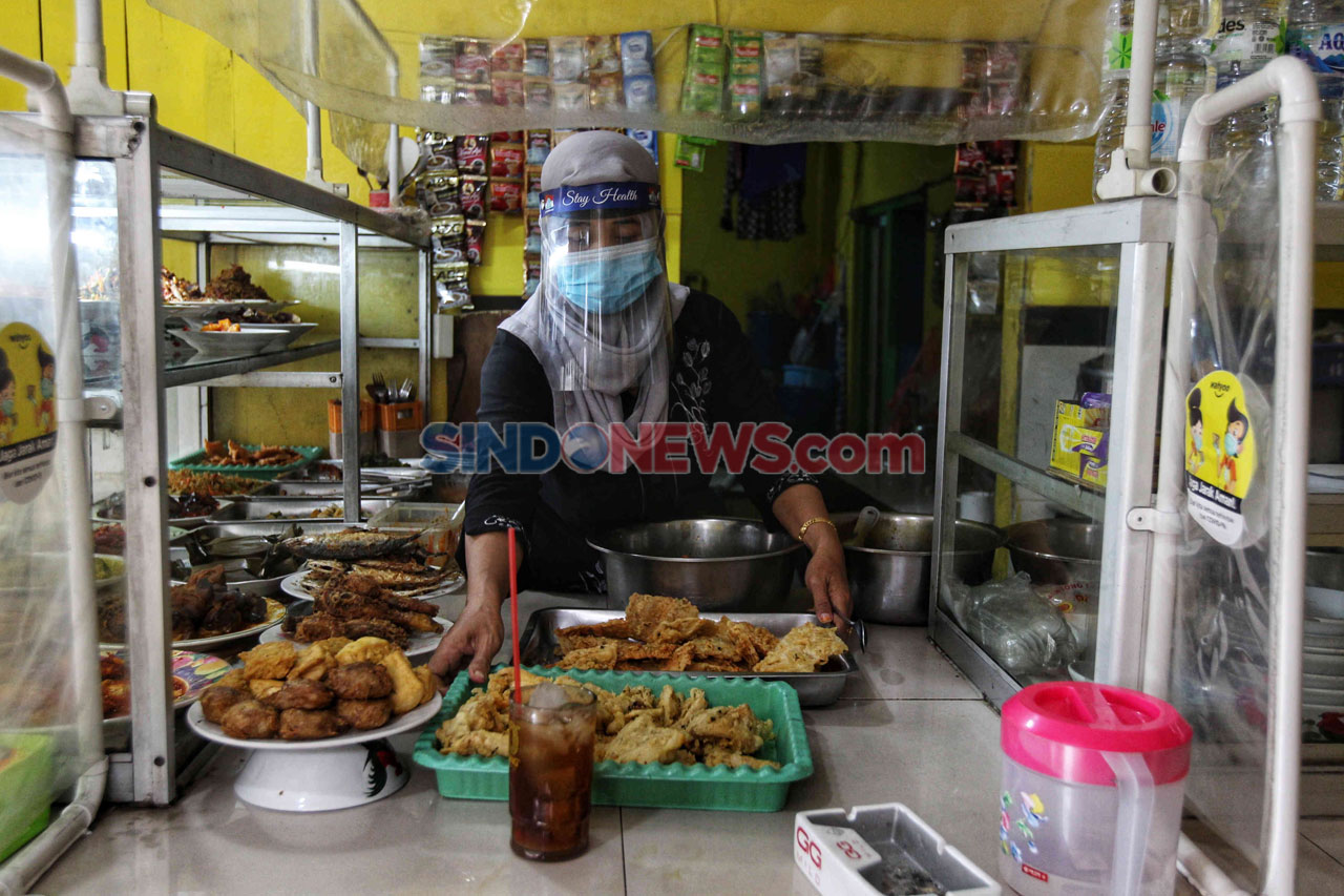 Pasang Sekat Plastik,...