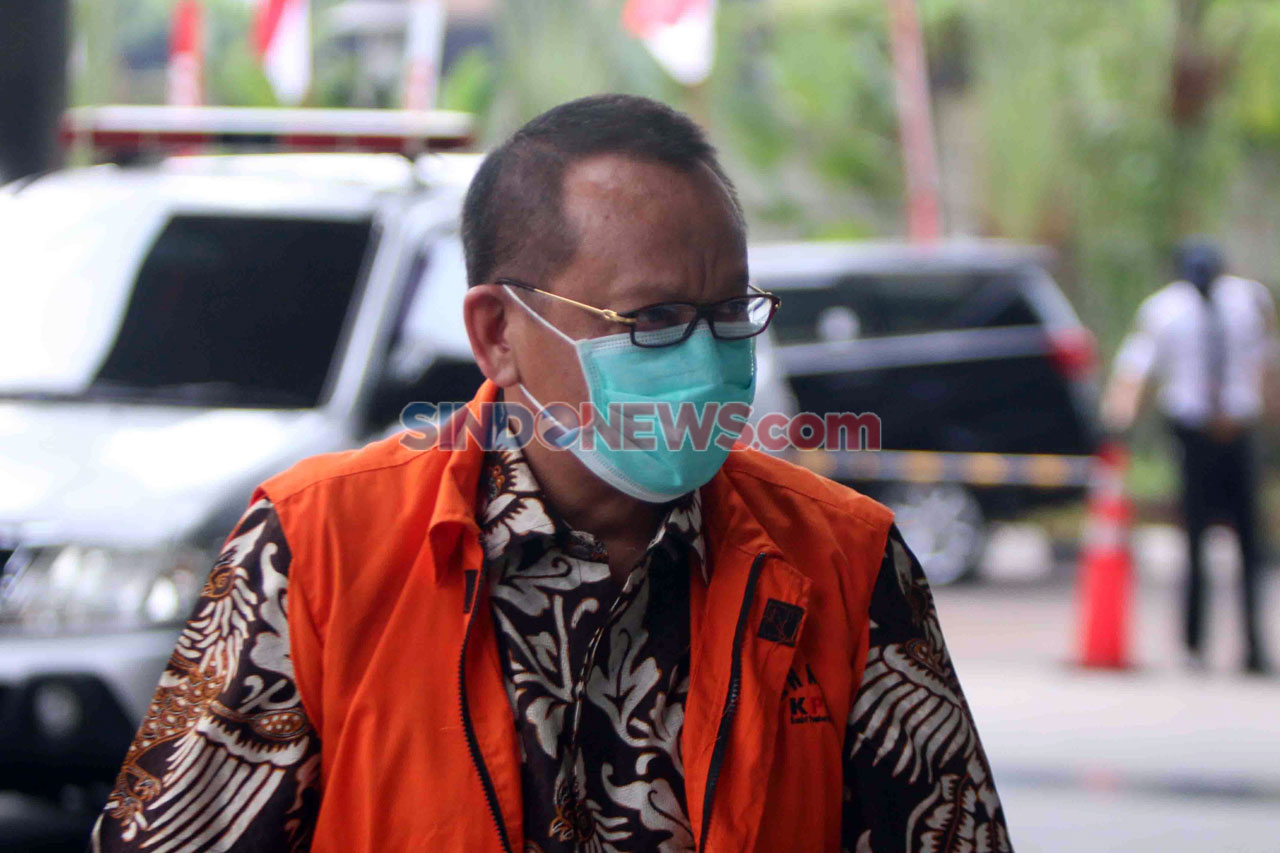 KPK Lanjutkan Pemeriksaan...