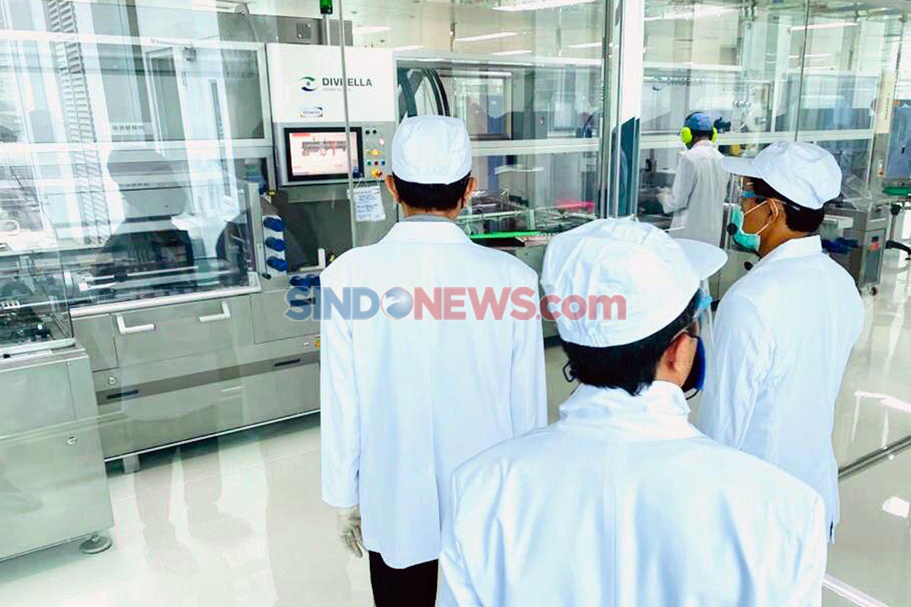 Presiden Jokowi Saksikan...