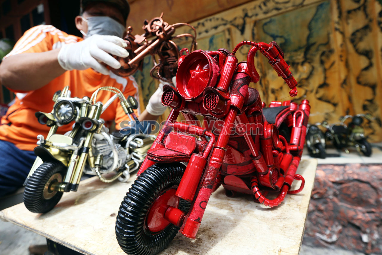 Miniatur Moge dari Kaleng...