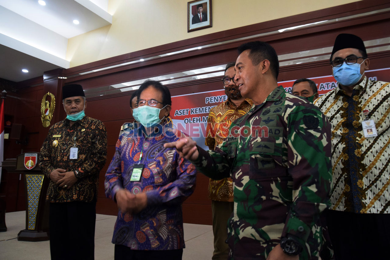 KSAD Terima Sertifikat...
