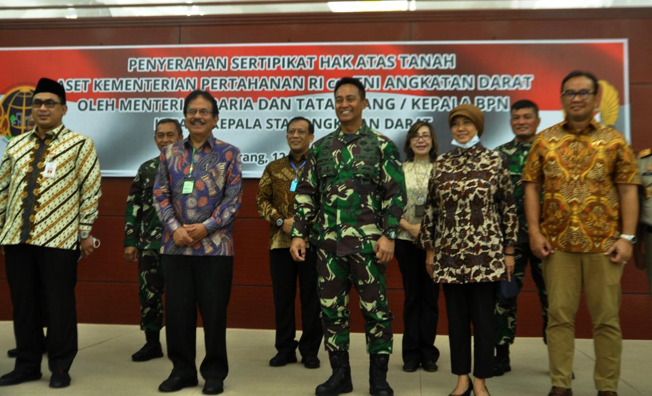 KSAD Terima Sertifikat...