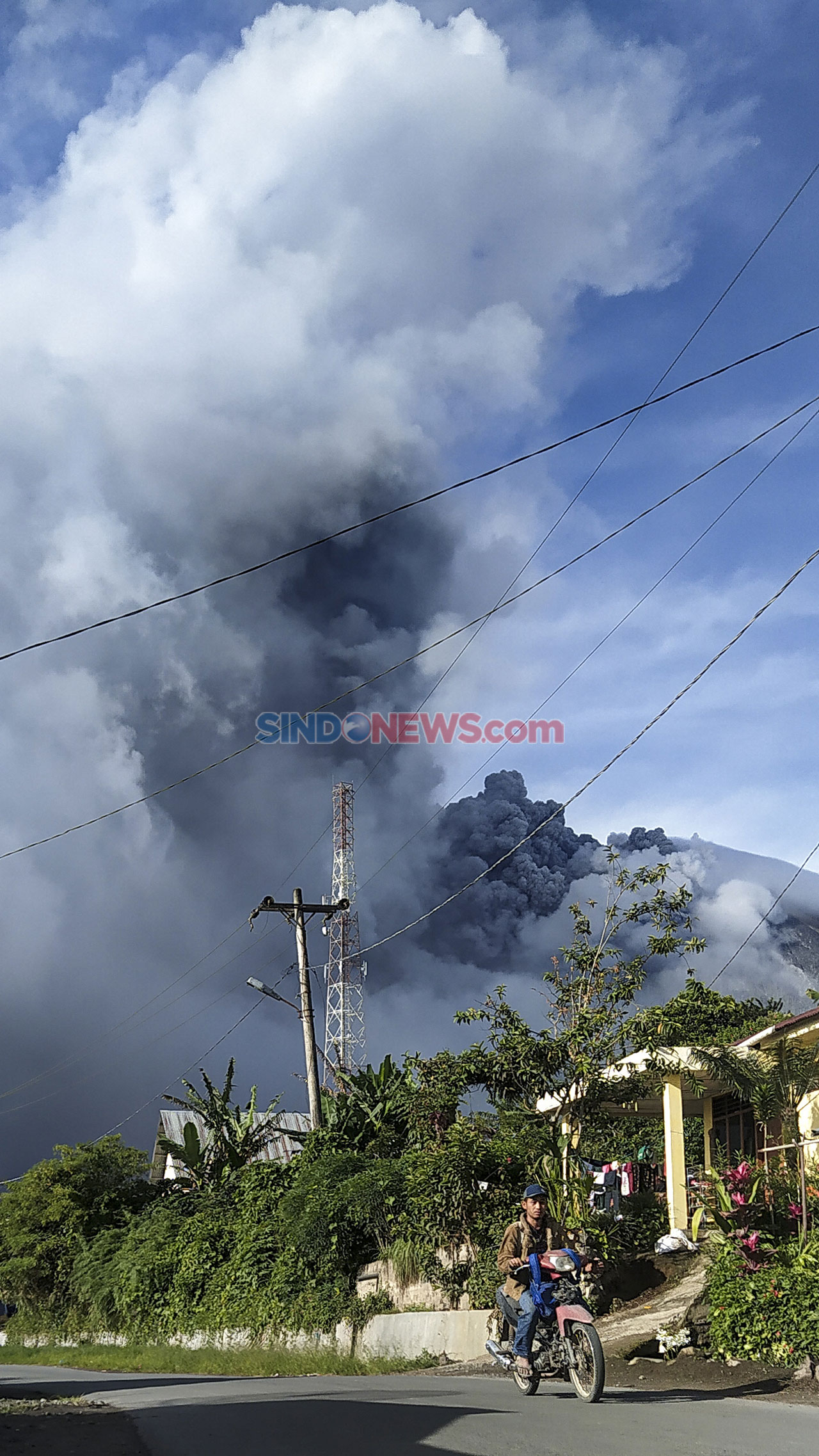 Gunung Sinabung Kembali...