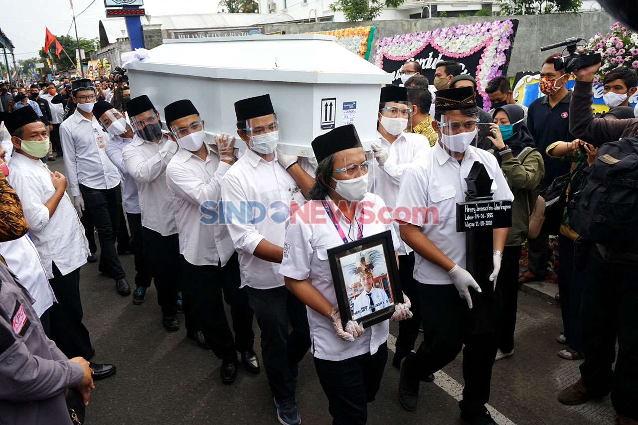 Jenazah Anggota KPU...