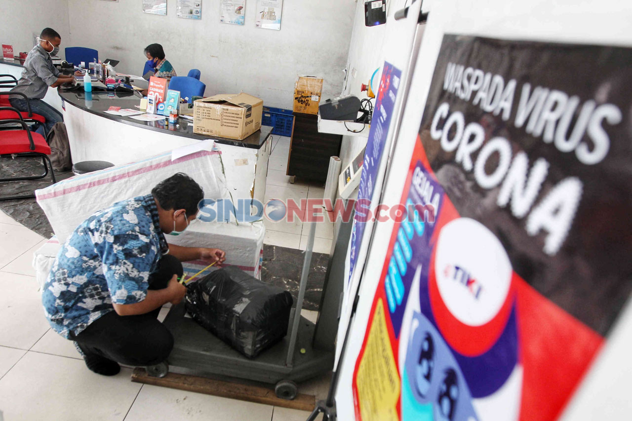 Perkembangan E-Commerce...