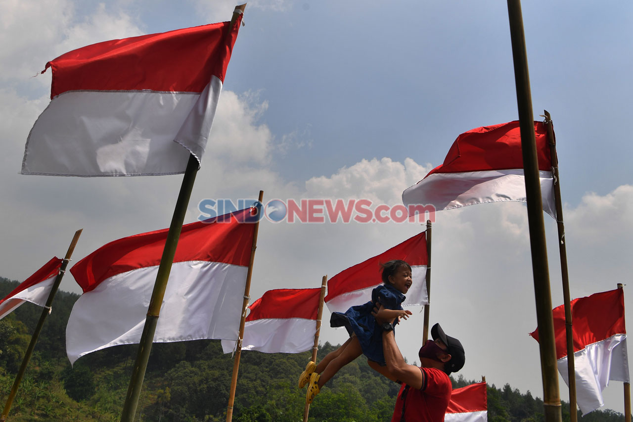 Ribuan Bendera Merah...