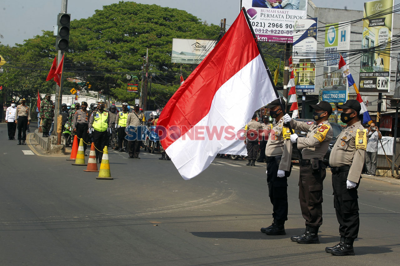 Turun dari Kendaraan,...