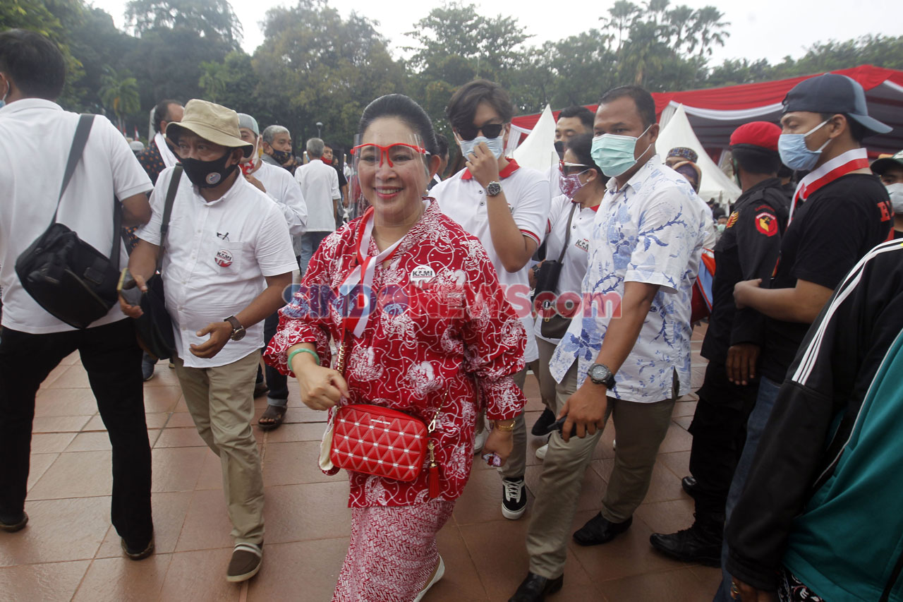 Gatot Nurmantyo Hadiri...
