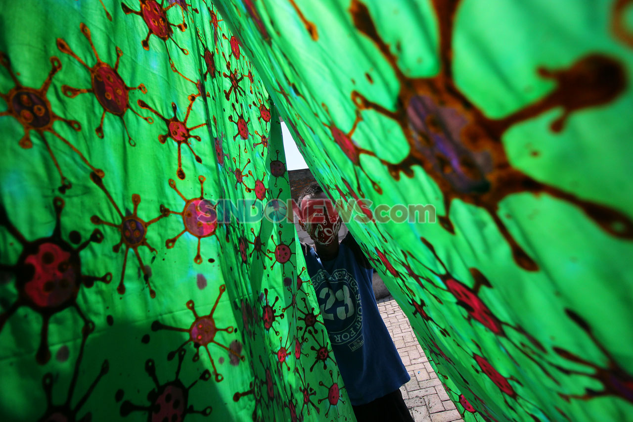 Batik Motif Corona Karya...