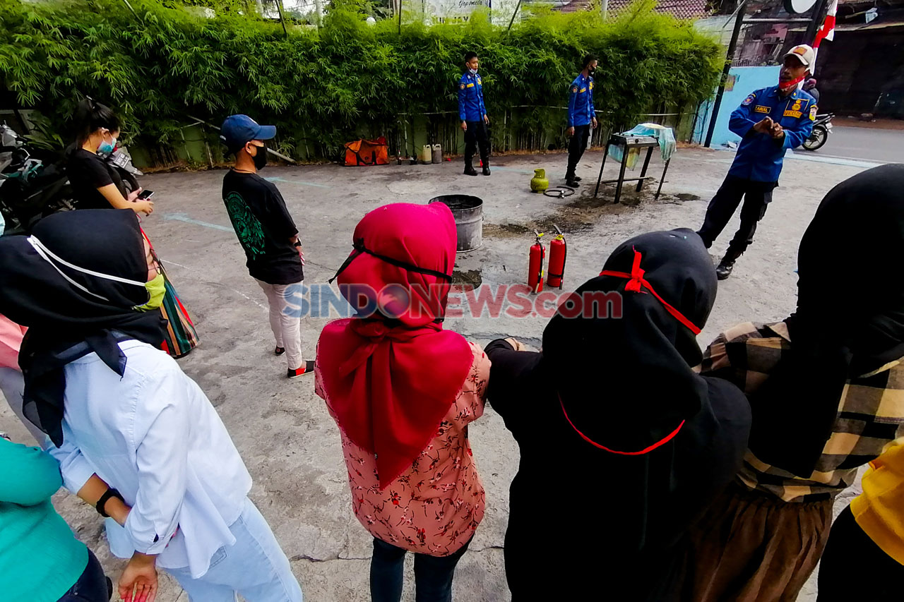 Damkar DKI Jakarta Gelar...