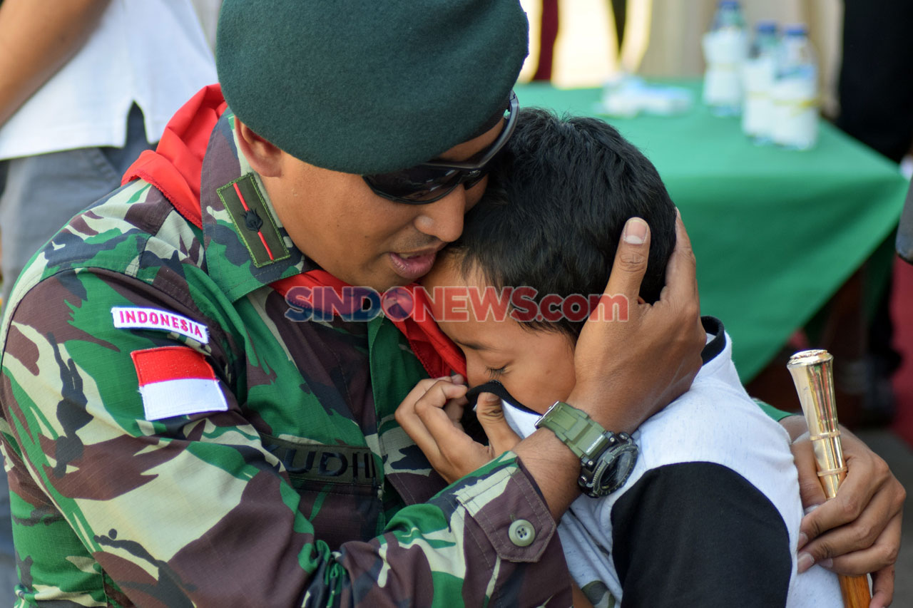 Ratusan Prajurit Yonif...