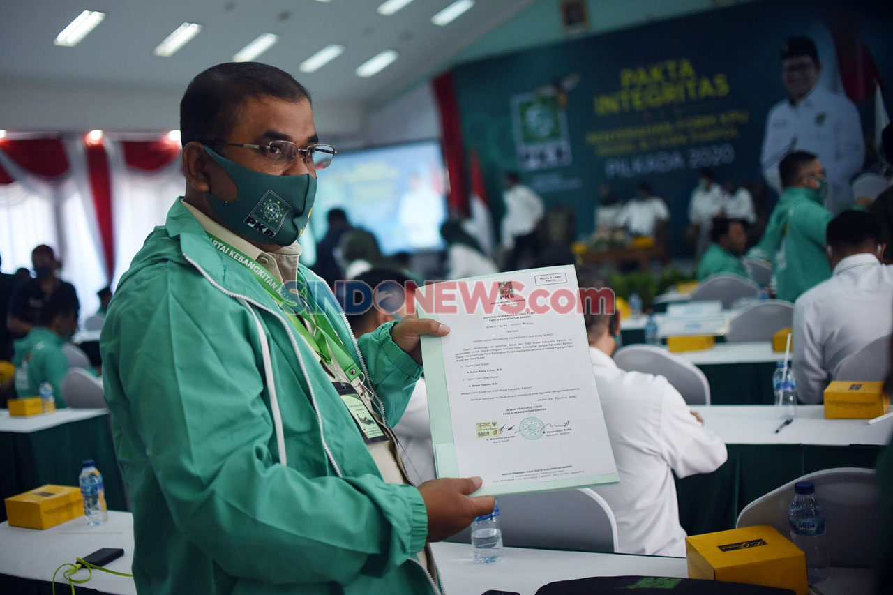 PKB Serahkan Pakta Integritas...
