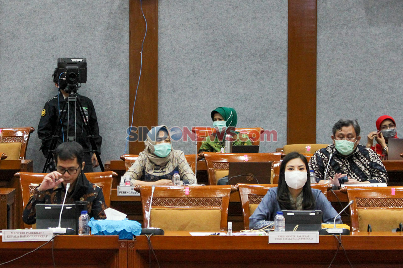 Menpar Wishnutama dan...