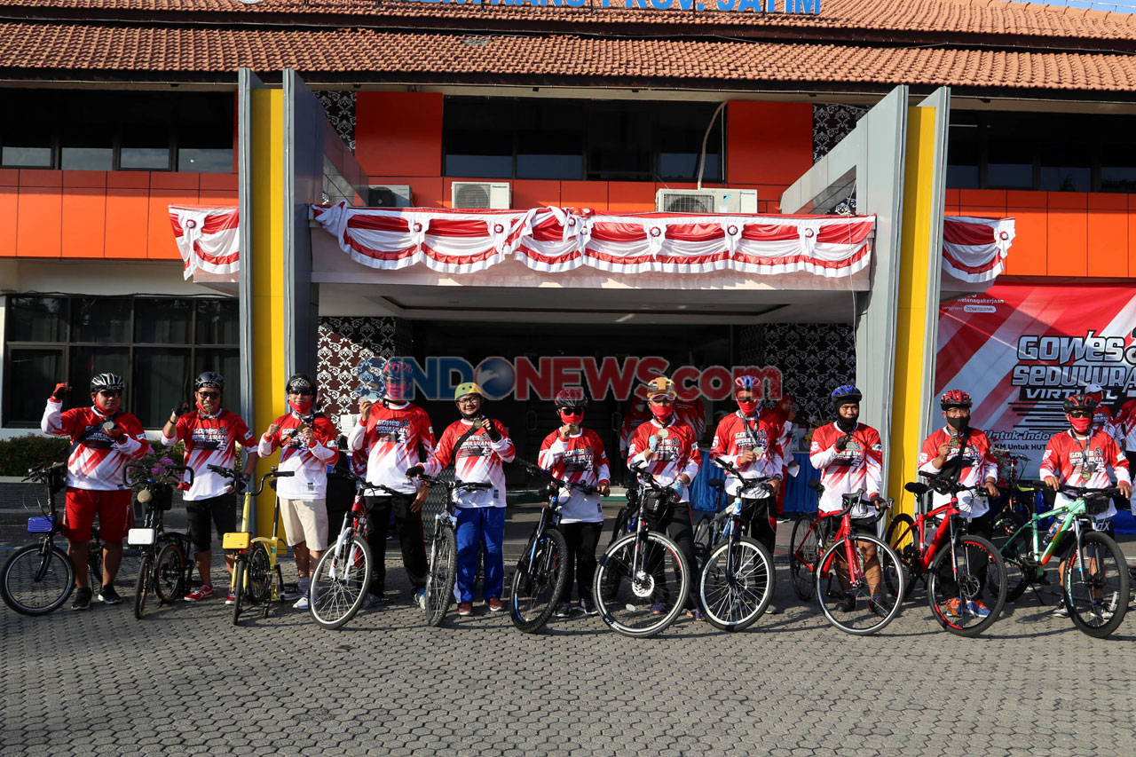 Ratusan Peserta Gowes...