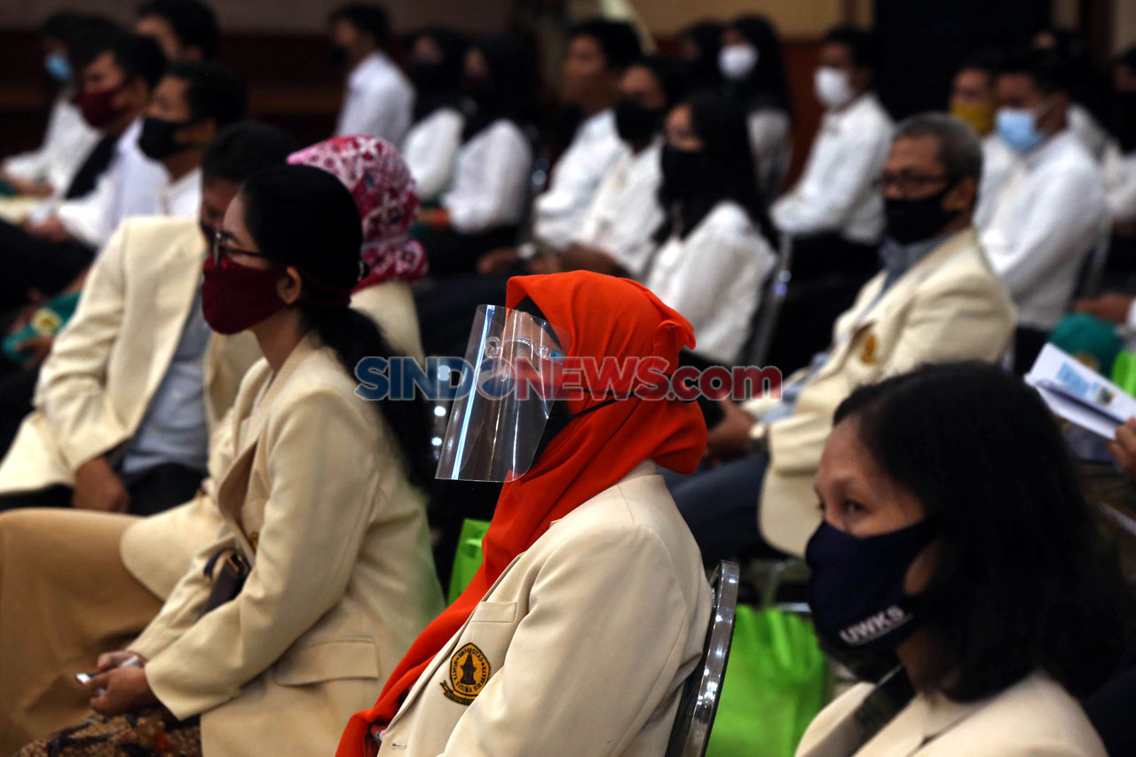 UWKS Gelar Masa Orientasi...