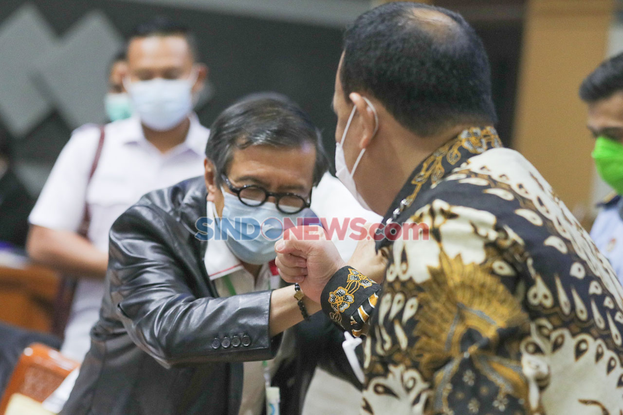 Menkumham Yasonna dan...