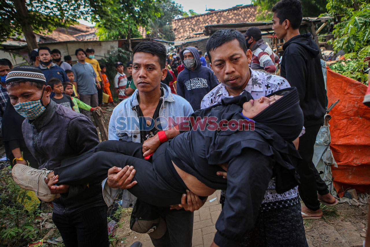 Kericuhan Warnai Penggusuran...