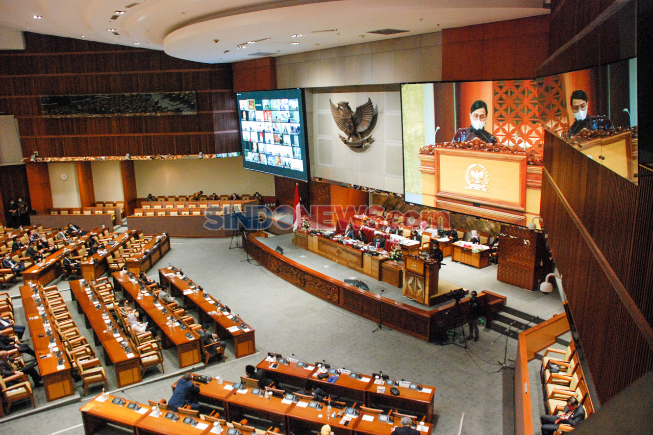 Menkeu Serahkan Tanggapan...