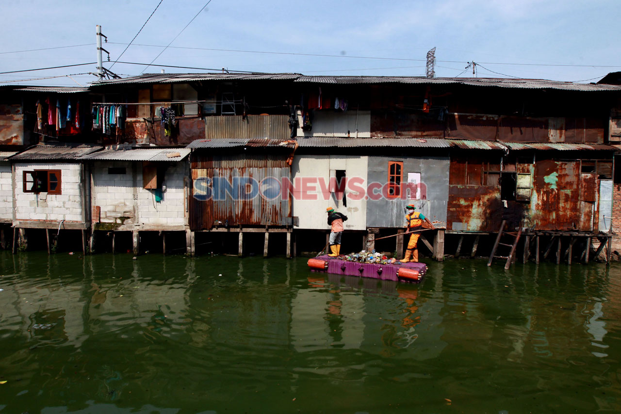 Sungai di Jakarta Masih...