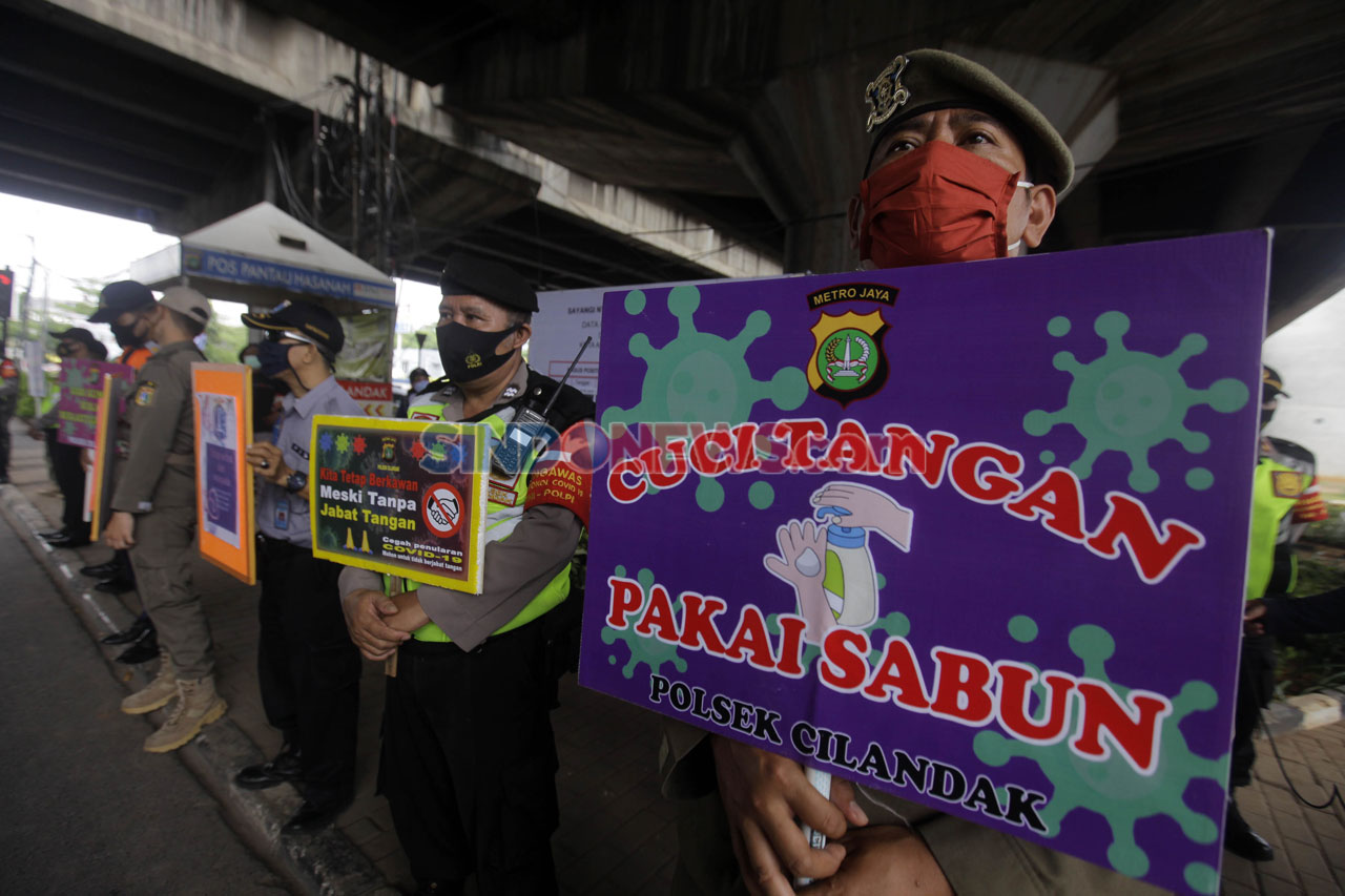 Petugas Gabungan Sosialisasi...