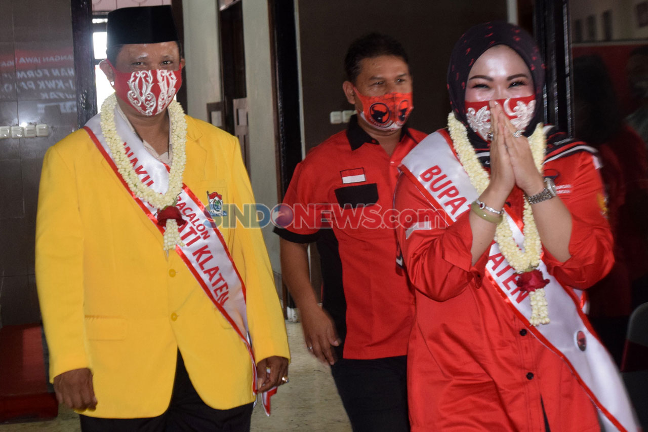 DPD PDIP Jateng Serahkan...