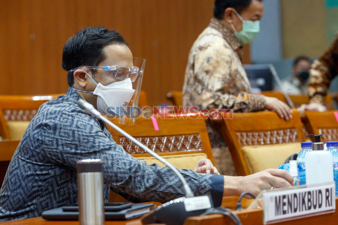Kemendikbud Ajukan Anggaran...