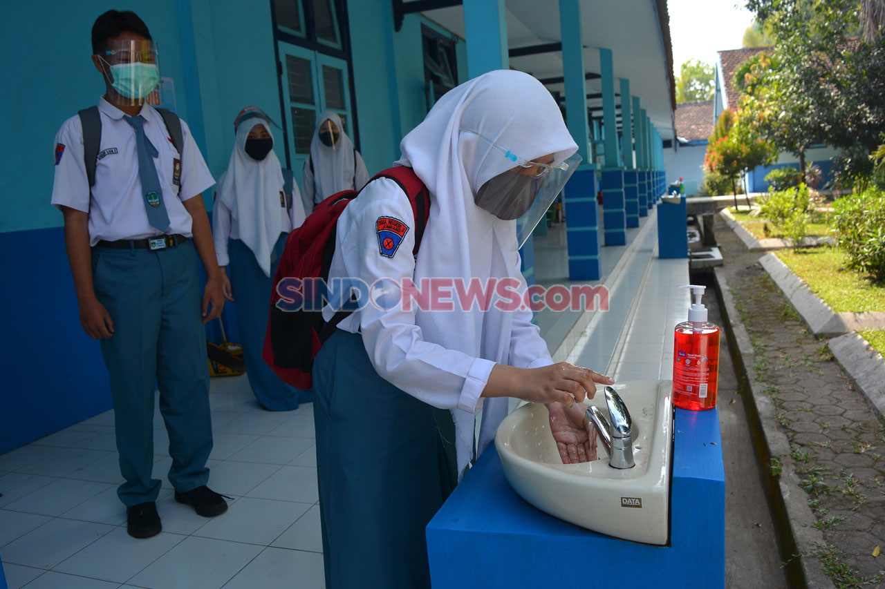 SMA di Jombang Mulai...